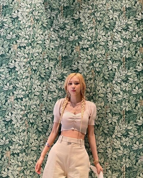 roses_are_rosie