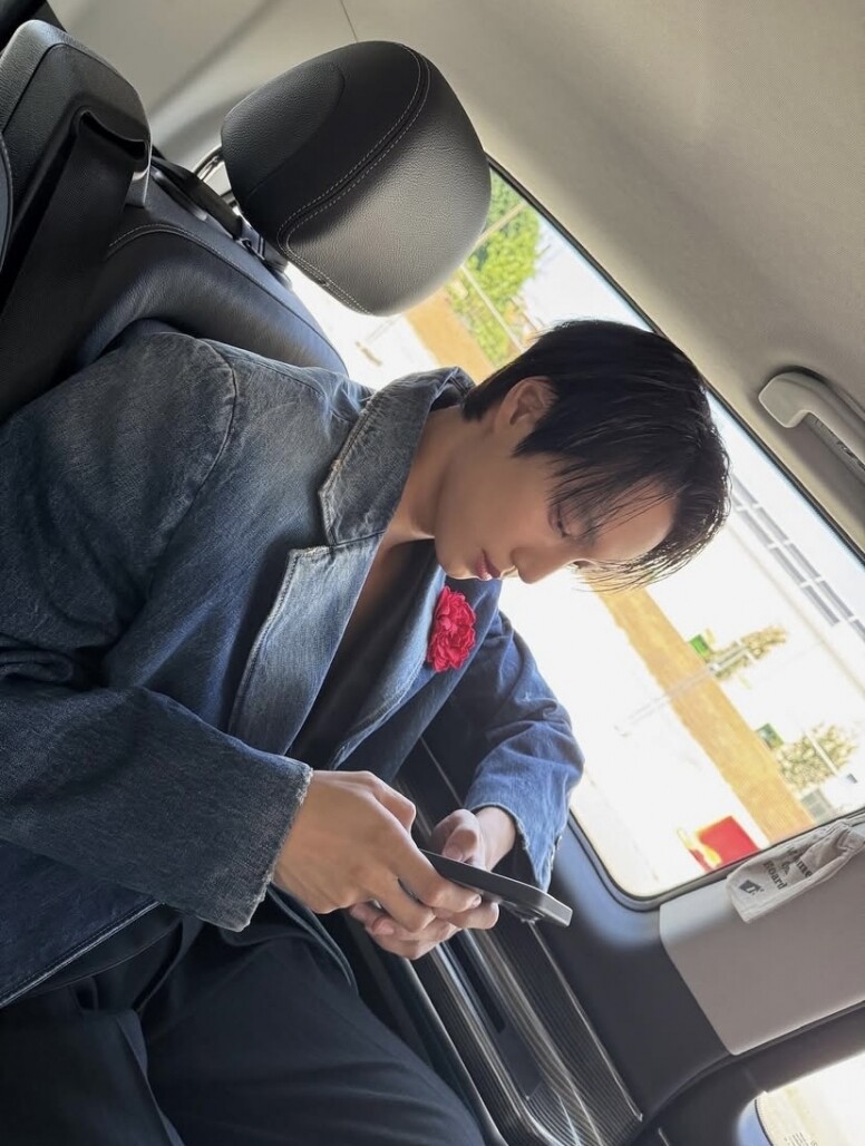 EXO KAI 的私服穿搭大揭秘：讓你瞬間變身時尚達人！