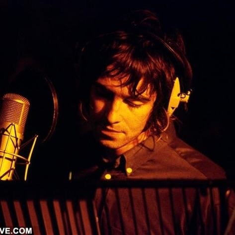 Oasis 破冰復合！Gallagher 兄弟反面多年竟然回歸2025 開唱！