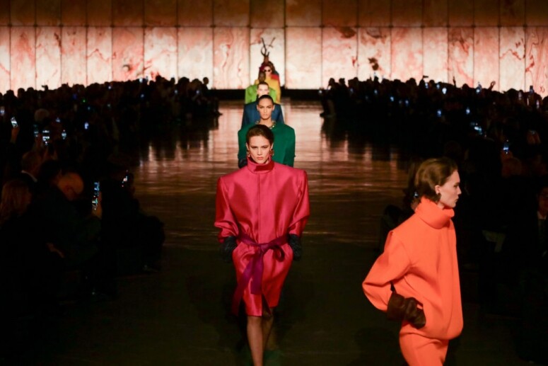【2025秋冬巴黎時裝周】一文解構Balenciaga、Hermès、Valentino等秋冬系列重點、新季手袋鞋款率先看
