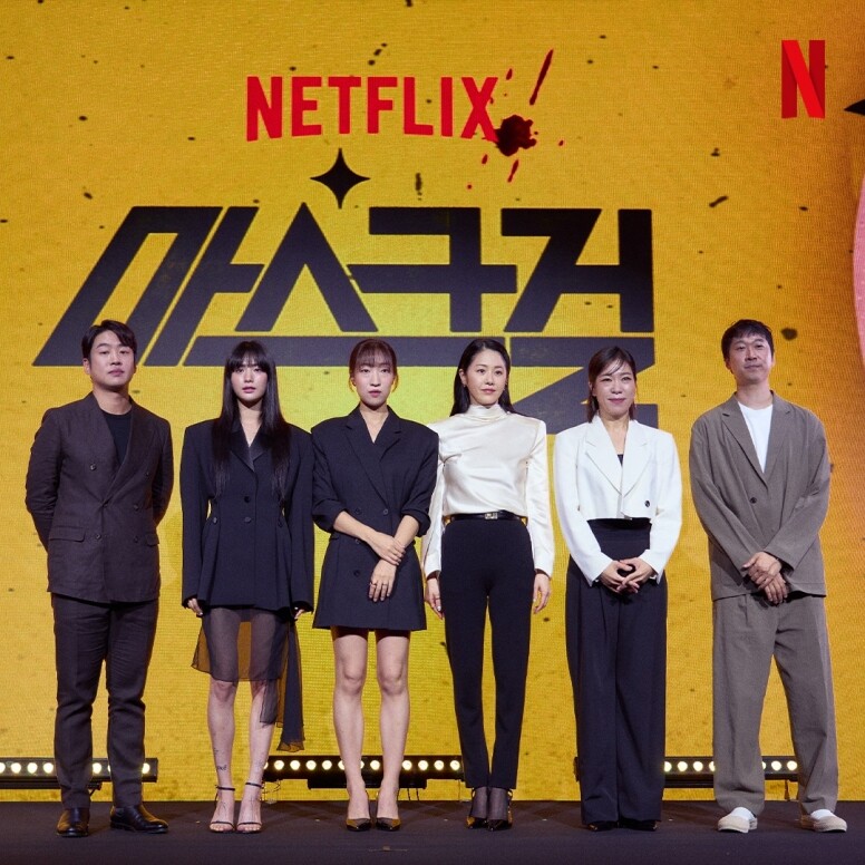 神還原漫畫、19禁內容！Netflix《假面女郎》必看賣點