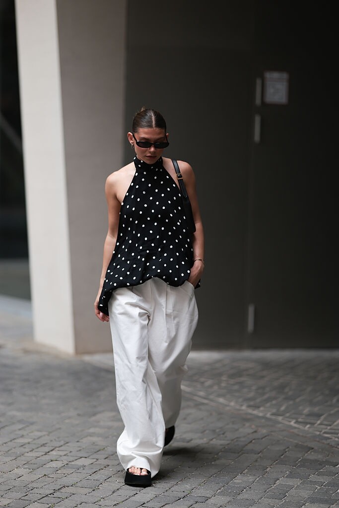 2025必買單品Halter top推薦|掛頸背心怎樣襯?編輯推介你10件Halter top,優雅又時尚 2025必買單品Halter top推薦|掛頸背心怎樣襯?編輯推介你10件Halter top,優雅又時尚