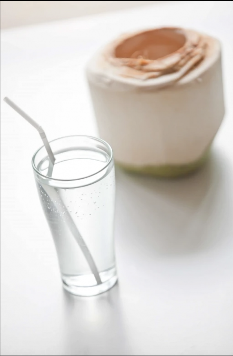 椰子水加抺茶功效不只消暑更能減肥？什麼人適合飲幾時飲效果更好？