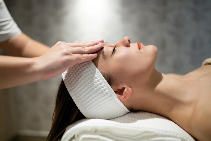 【facial推薦】10個專櫃facial美容療程推介！針對清潔、美白、抗衰老問題！