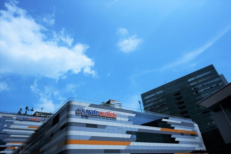 東薈城名店倉匯集150多個國際著名時尚品牌