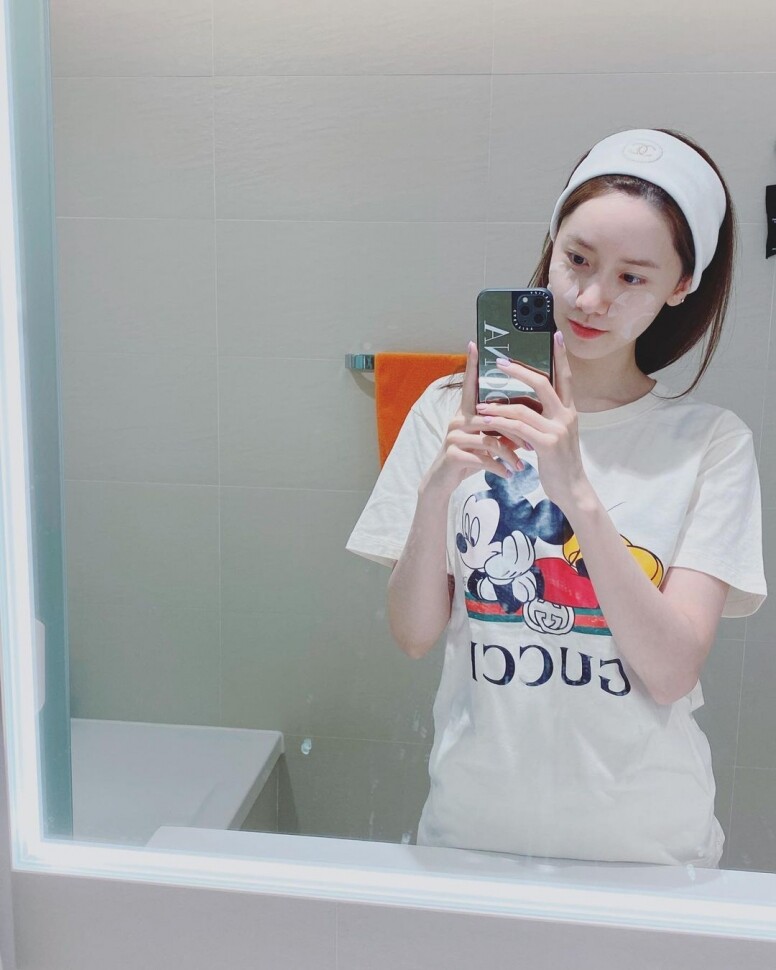 少女時代允兒凍齡護膚祕訣：隨身攜帶保濕噴霧！