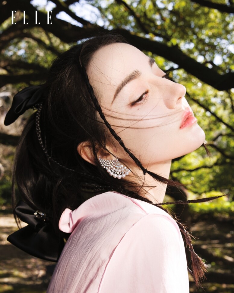 【封面專訪】迪麗熱巴：懷抱浪漫 心生美好