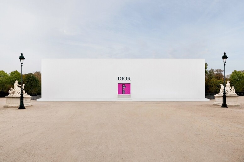【2024春夏巴黎時裝周】 Jisoo帥氣搖滾造型現身！Dior 2024春夏系列解放束縛 展現叛逆女性形象
