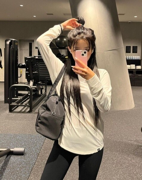 (G)I-DLE隊長田小娟瘦身秘訣！保持44kg狂練居家運動菜單和均衡飲食