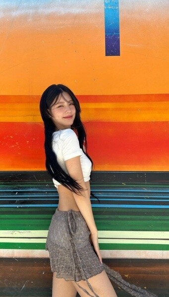 (G)I-DLE薇娟身材火辣！蛇腰直角肩曹薇娟Miyeon4個瘦身運動餐單公開