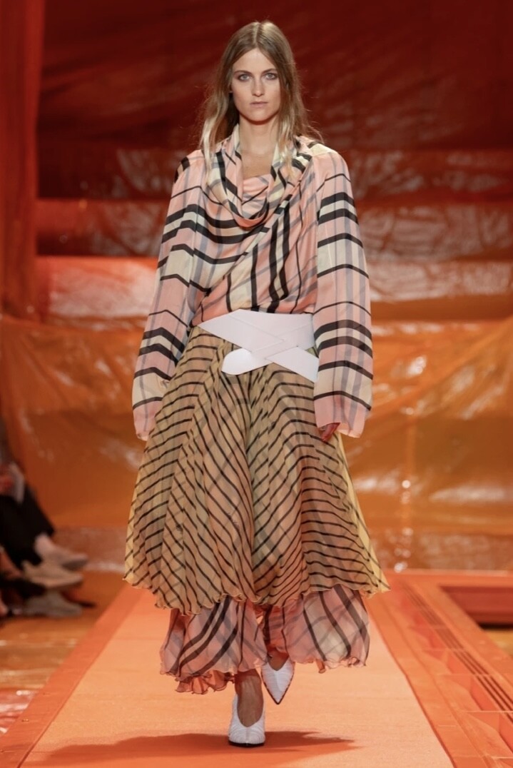 直擊 Louis Vuitton 發布2024春夏系列活動現場 XXX 驚喜現身