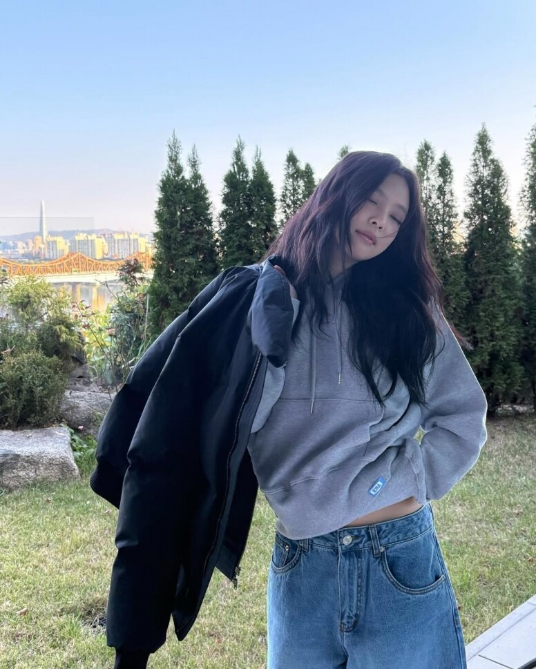 Athleisure穿搭必備:以Alo Yoga、Sporty & Rich、Skims穿出健康性感、復古風穿搭 Athleisure穿搭必備:以Alo Yoga、Sporty & Rich、Skims穿出健康性感、復古風穿搭