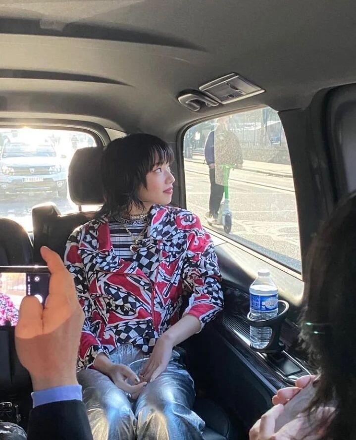 小松菜奈也現身 小松菜奈也現身