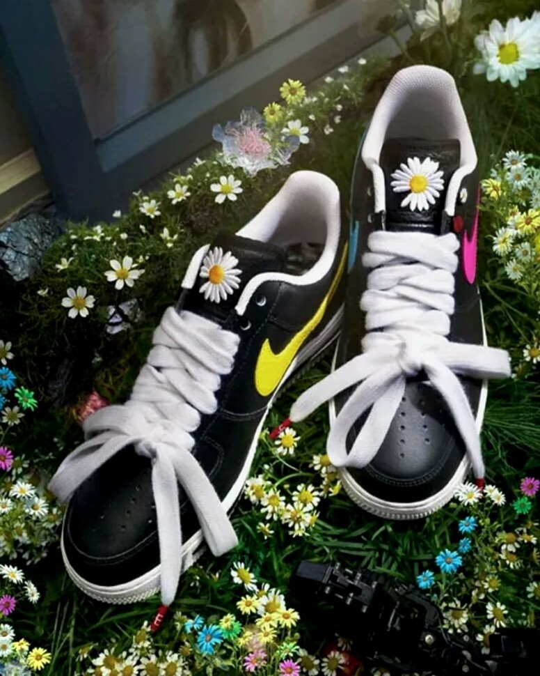 朴敍俊率先曝光GD與NIKE最新聯乘!盤點GD過往未曾公開發售的限定球鞋 太有愛了! 朴敍俊率先曝光GD與NIKE最新聯乘!盤點GD過往未曾公開發售的限定球鞋 太有愛了!