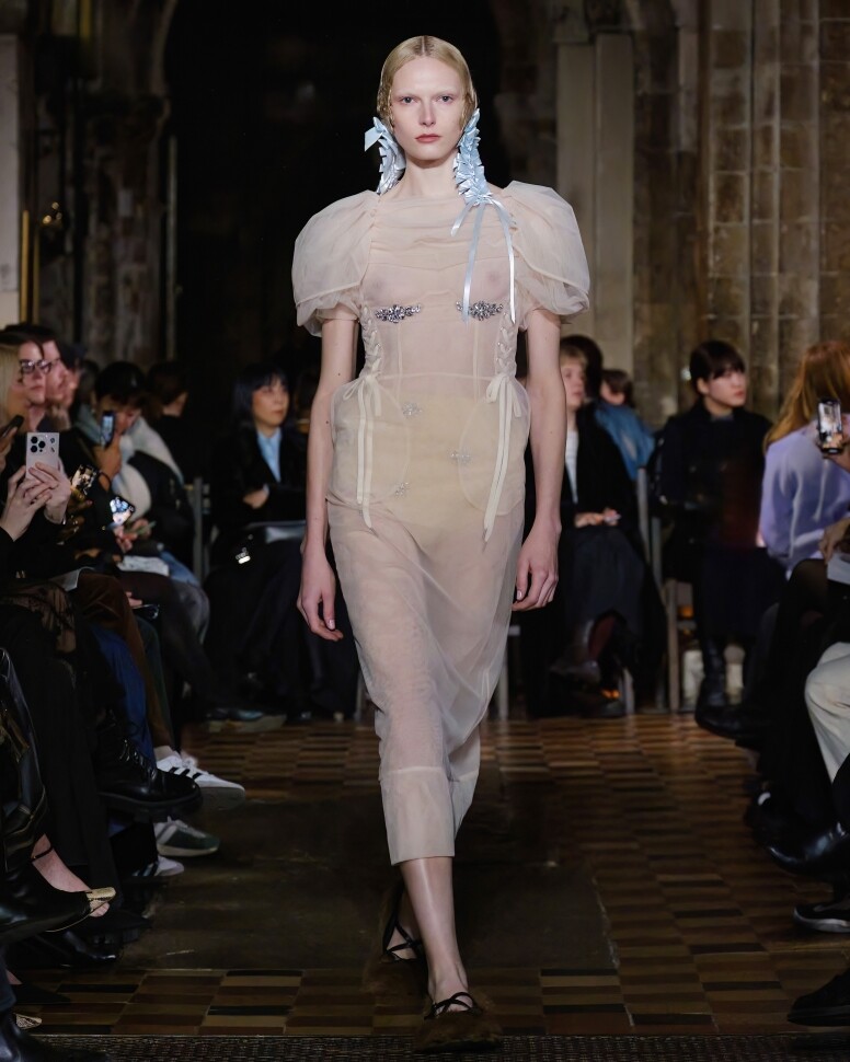 【2024秋冬倫敦時裝周】一文解構Burberry、JW Anderson、Simone Rocha等秋冬系列重點！