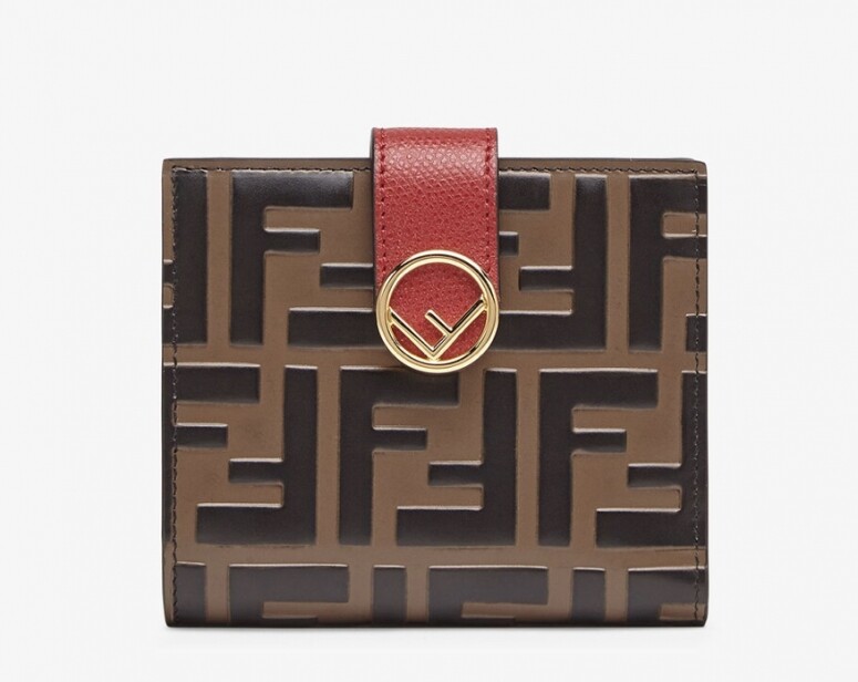 Fendi F is Fendi雙折皮夾