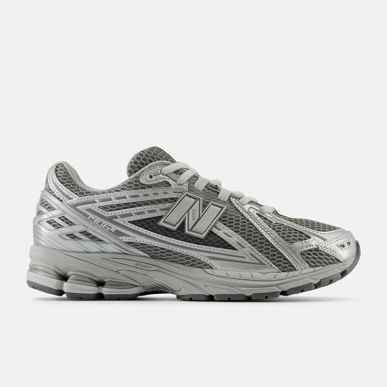 2025情侶鞋：11對最受歡迎Nike、New Balance情侶波鞋、Dr. Martens皮鞋推介