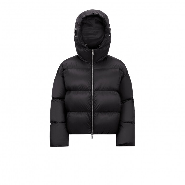 2024冬天必買羽絨外套推薦：Moncler、Duvetica、Perfect Moment 5個明星加持的羽絨品牌