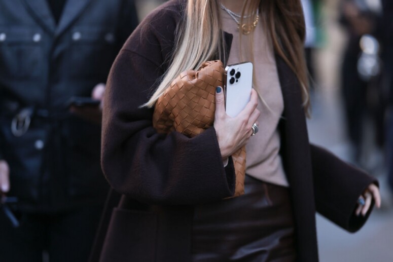 手袋也能終生保養？Bottega Veneta 推出此計劃為了迎戰Daniel Lee入主Burberry後的新時代？ ELLE HK