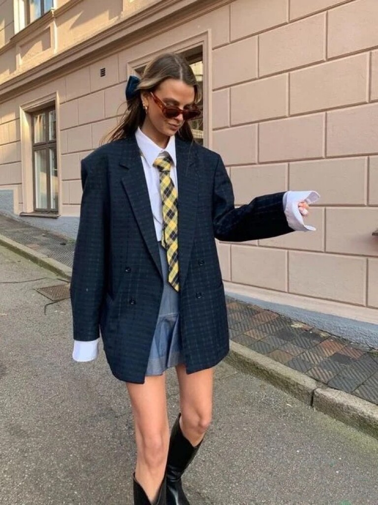 Rosé、歐陽娜娜紛紛帶起Necktie Girl風潮，2025最熱賣配飾原來是「領帶」？
