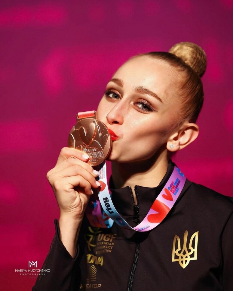 巴黎奧運2024!烏克蘭藝術體操美少女Viktoriia Onopriienko 巴黎奧運2024!烏克蘭藝術體操美少女Viktoriia Onopriienko