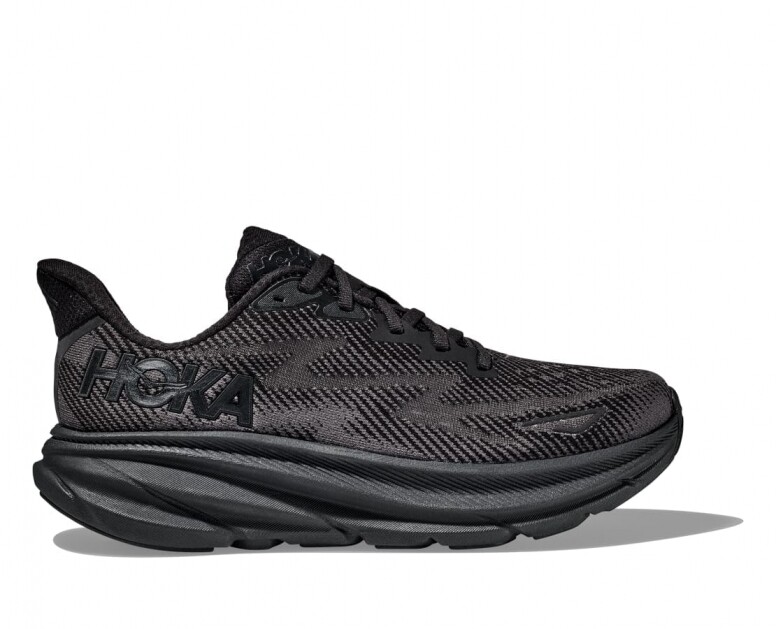 HOKA ONE ONE 女鞋推薦 2024，街頭潮人愛鞋熱爆全球！