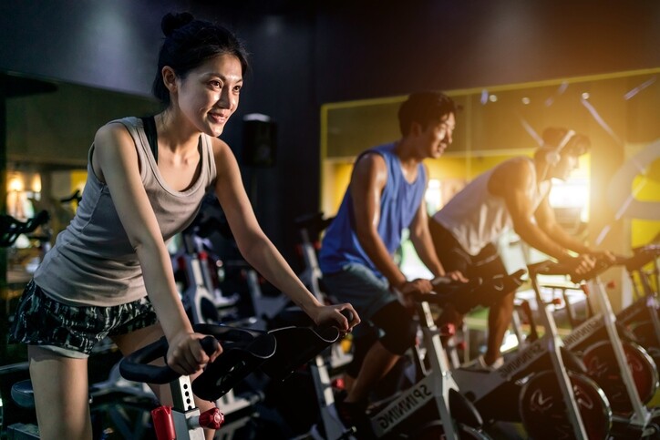 運動器材卡路里計算！跑步機/踏步機/單車消耗熱量比較！運動消耗卡路里計算機全攻略！