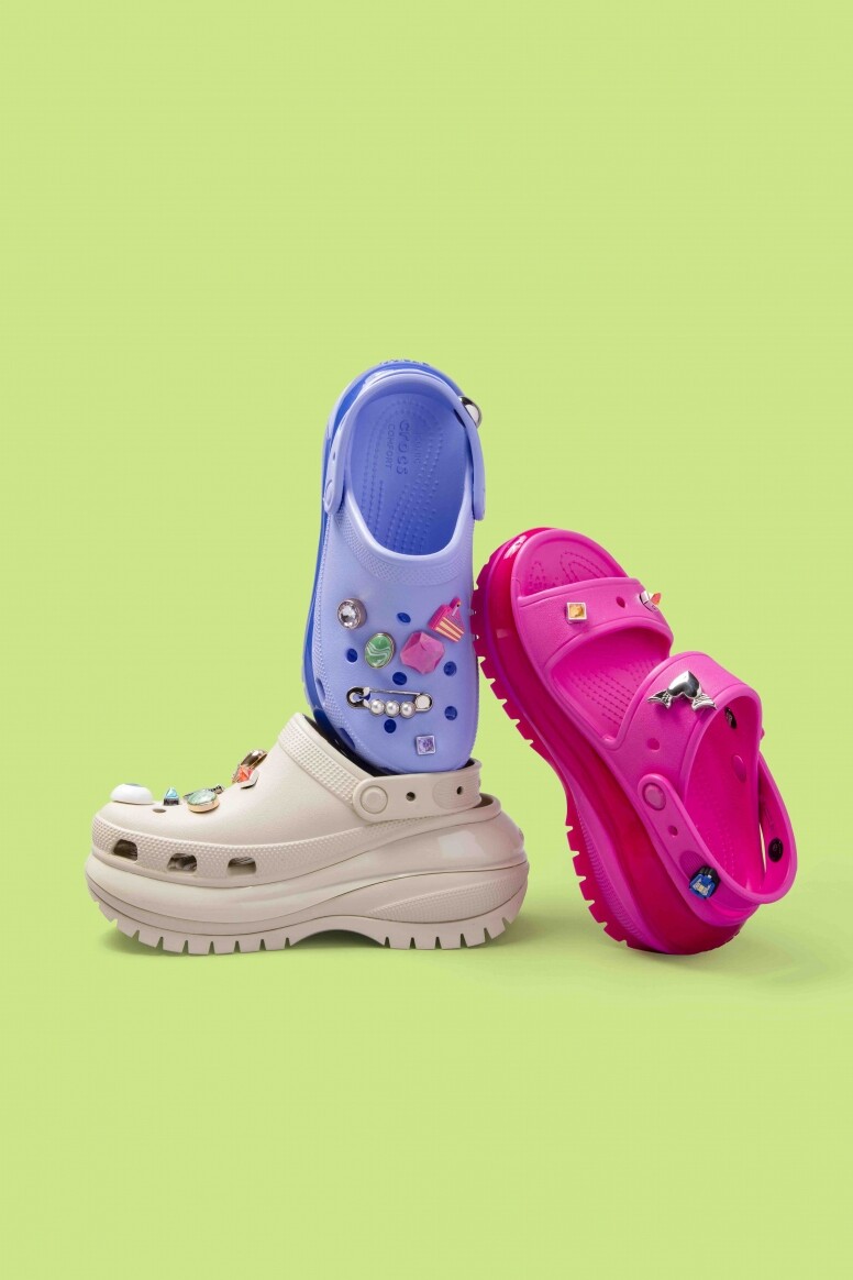 Crocs Classic Mega Crush 系列