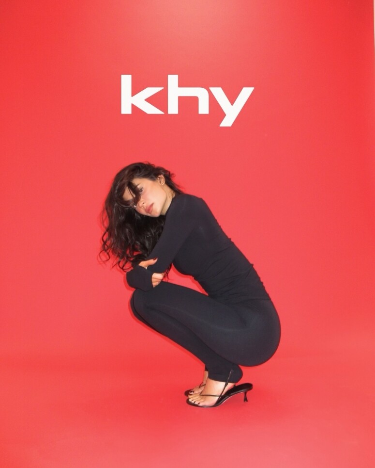 26歲流量及話題女王Kylie Jenner再創個人時裝品牌Khy！成為名媛界最有商業頭腦的女強人！