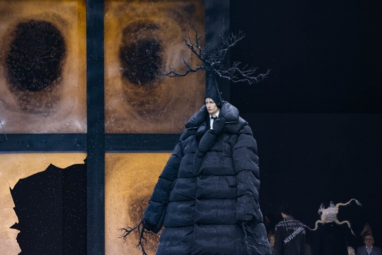 【2024秋冬紐約時裝周】一文解構Tommy Hilfiger、Helmut Lang、Thom Browne等春夏系列重點！