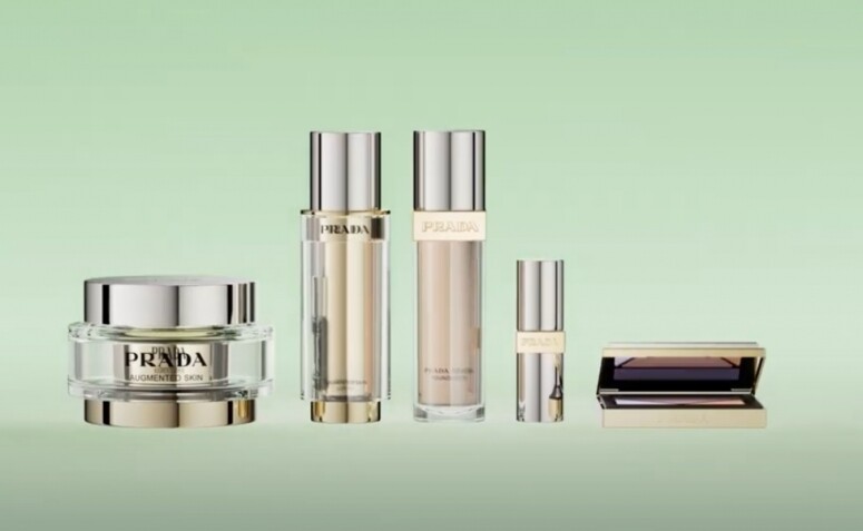 Prada Beauty一次過推出美妝護膚品!Prada經典三角形唇膏、粉底、眼影到乳霜也有 Prada Beauty一次過推出美妝護膚品!Prada經典三角形唇膏、粉底、眼影到乳霜也有