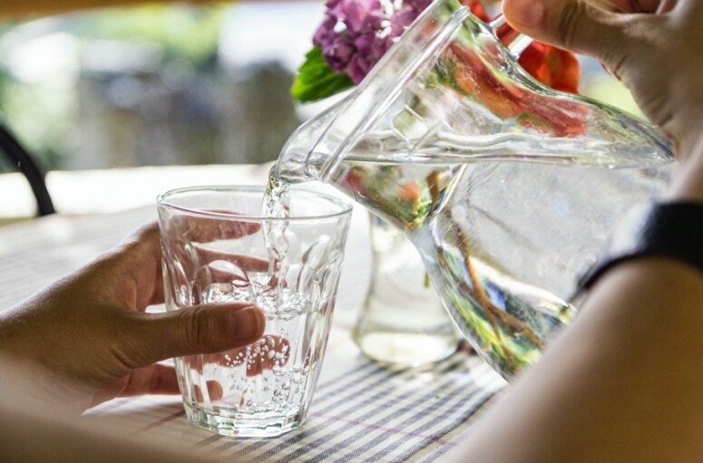 飲水減肥？營養師推薦飲水時間表12個喝水減肥原理！到底喝水減肥法一個月瘦多少