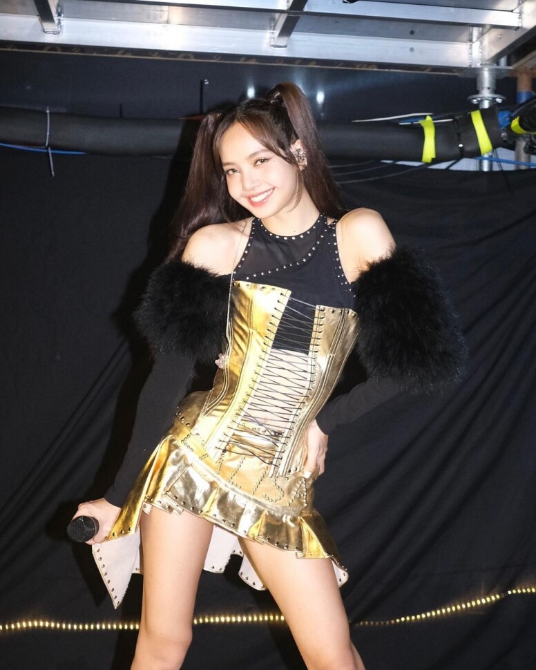 Blackpink Lisa 受邀演出「瘋馬騷」！全球首個藝人參加為何備受爭議？