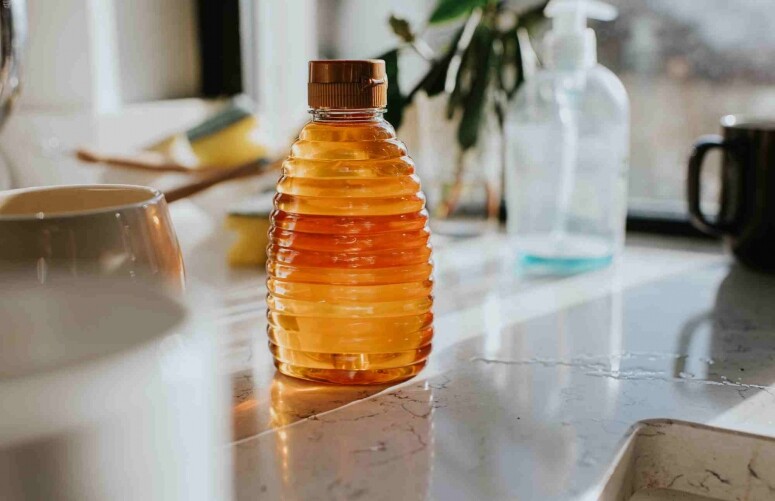 蜜糖是蜂蜜嗎？對身體對胃好嗎？喝蜜糖什麼好處？