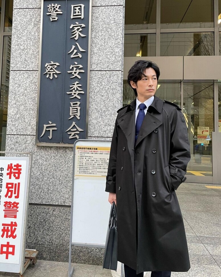 Netflix《誰是被害者2》超帥檢察官！日本演員藤岡靛私下日系熟男穿搭超帥氣！