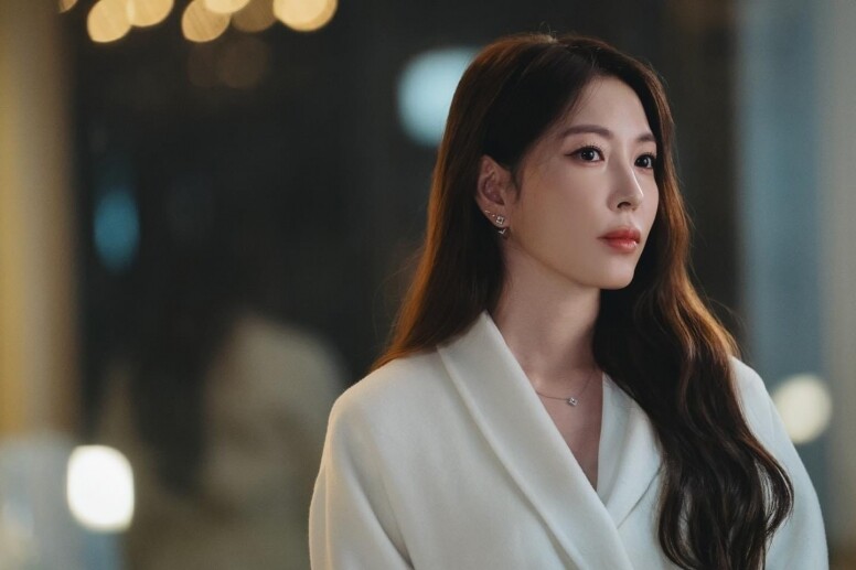 BoA登場《和我老公結婚吧》 網民：認不出來！ 回顧BoA 14歲出道至今23年造型轉變！