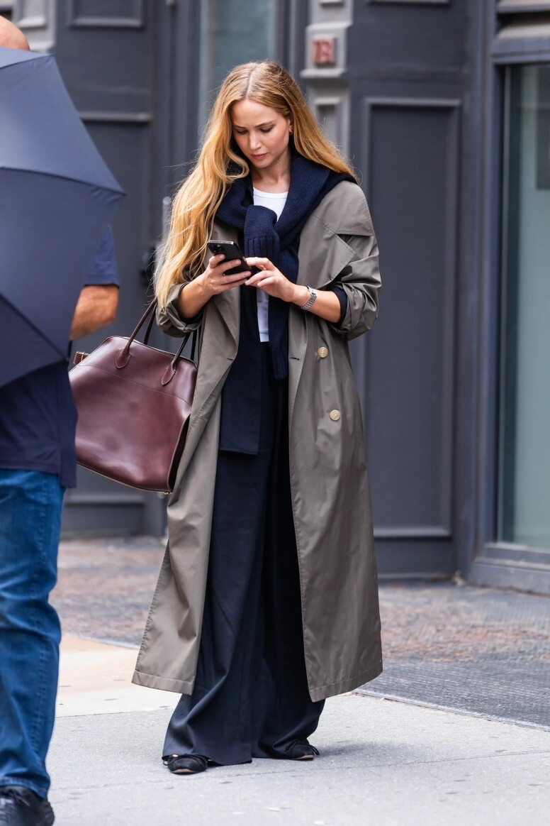 推出18年的The Row Margaux手袋成本季斷貨王?被譽為「New Birkin」 盤點The Row最具投資潛力手袋款式! 推出18年的The Row Margaux手袋成本季斷貨王?被譽為「New Birkin」 盤點The Row最具投資潛力手袋款式!