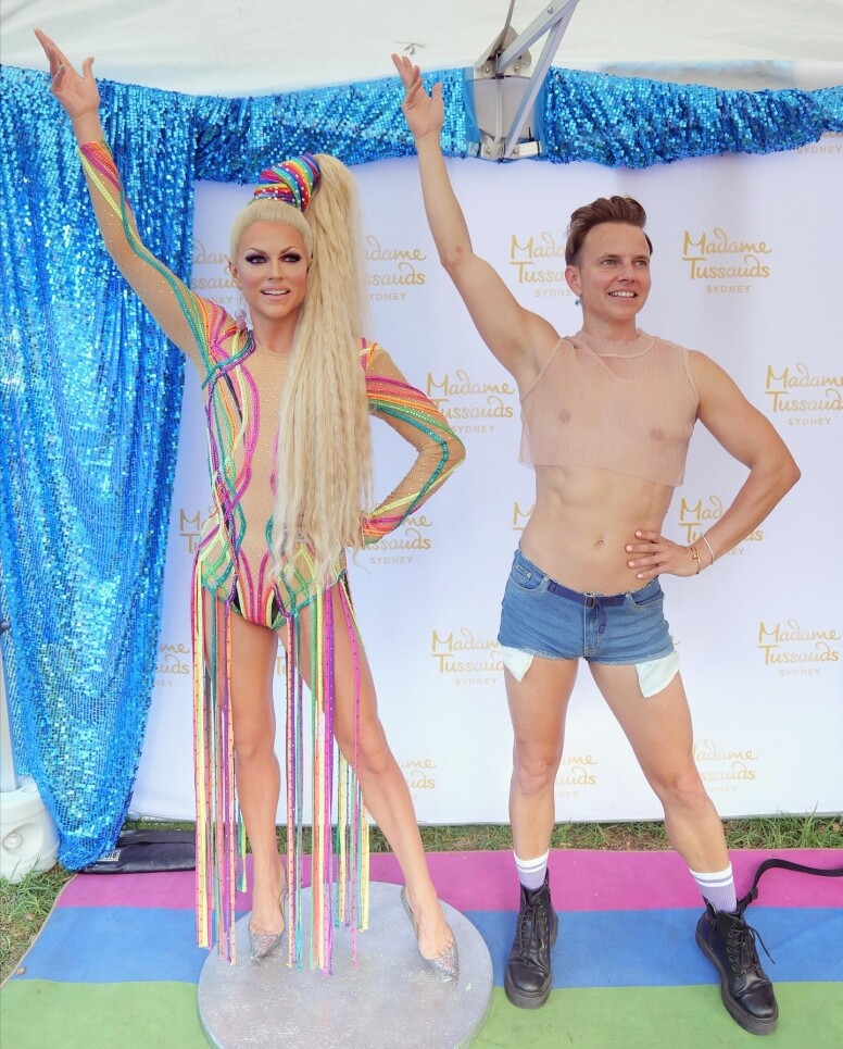 專訪變裝皇后Courtney Act:「只要讓更多人看見我們的存在,就會有愈來愈多人意識到我們的相似之處遠比差異大。」 專訪變裝皇后Courtney Act:「只要讓更多人看見我們的存在,就會有愈來愈多人意識到我們的相似之處遠比差異大。」