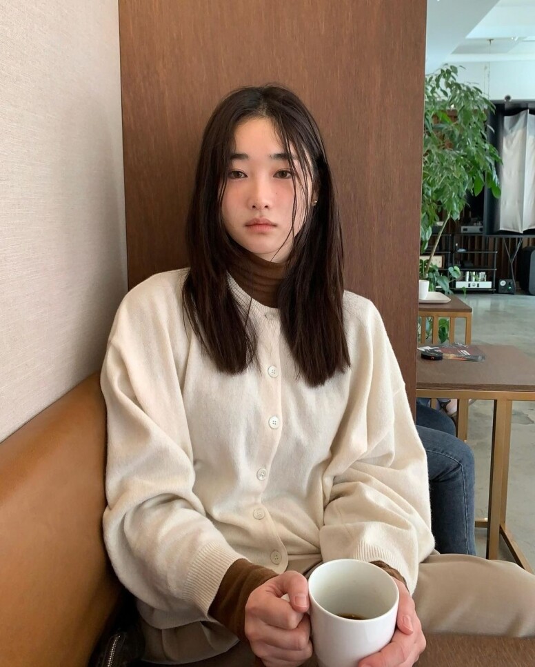 自然系女孩的4個魅力秘訣！長相耐看的她們最愛文藝氣息穿搭
