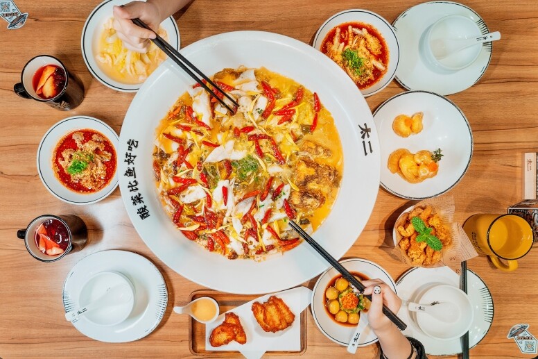 【尖沙咀美食2023】20+間尖沙咀餐廳推薦：日本餐廳、隱世美食、少女系泰國菜！