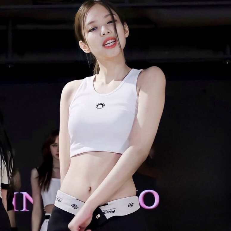 Jennie神褲