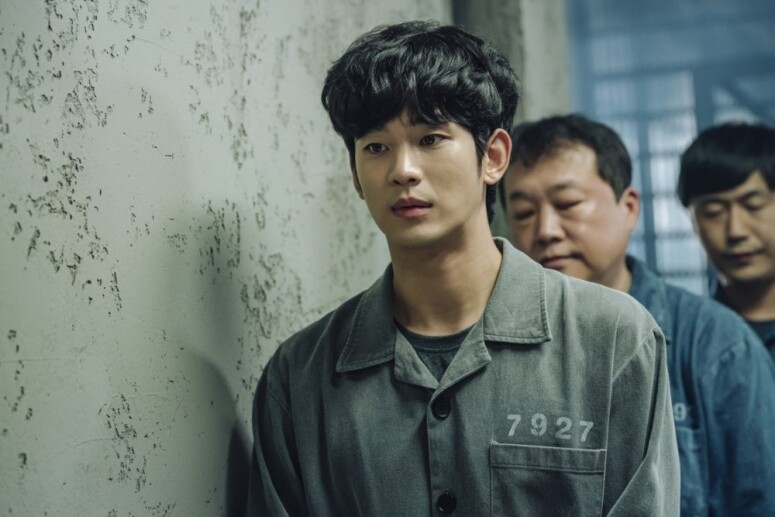金秀賢《淚之女王》小奶狗臉下藏冰塊腹肌！金秀賢肌肉健身方法公開養成結實身材！