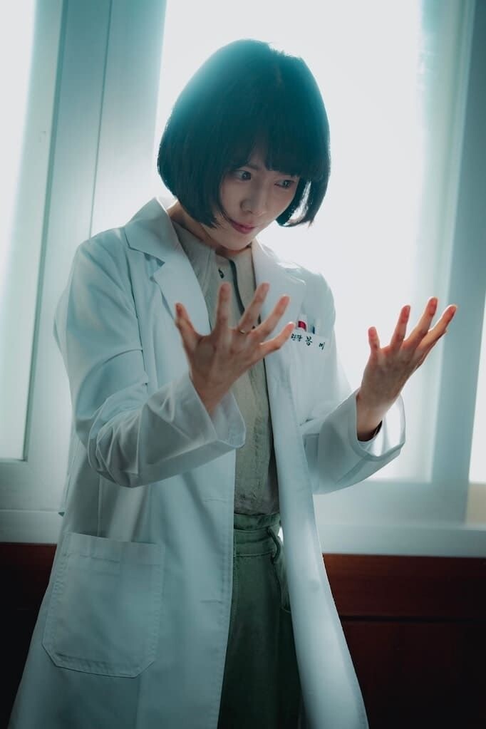 《摸心第六感》韓志旼40歲演高中生少女零違和？零負評最美女星減齡穿搭學起來