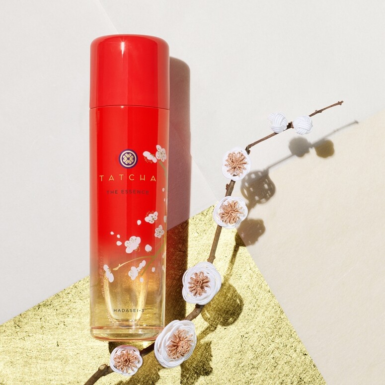 2023新年美妝品護膚品推介：TATCHA THE ESSENCE 新春限定特別版煥采盈亮精華水 $910／150ml