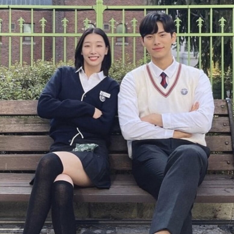 Netflix《名校的階梯》李彩玟私下精通鋼琴及運動！身高189cm靠打籃球養成結實肌肉！