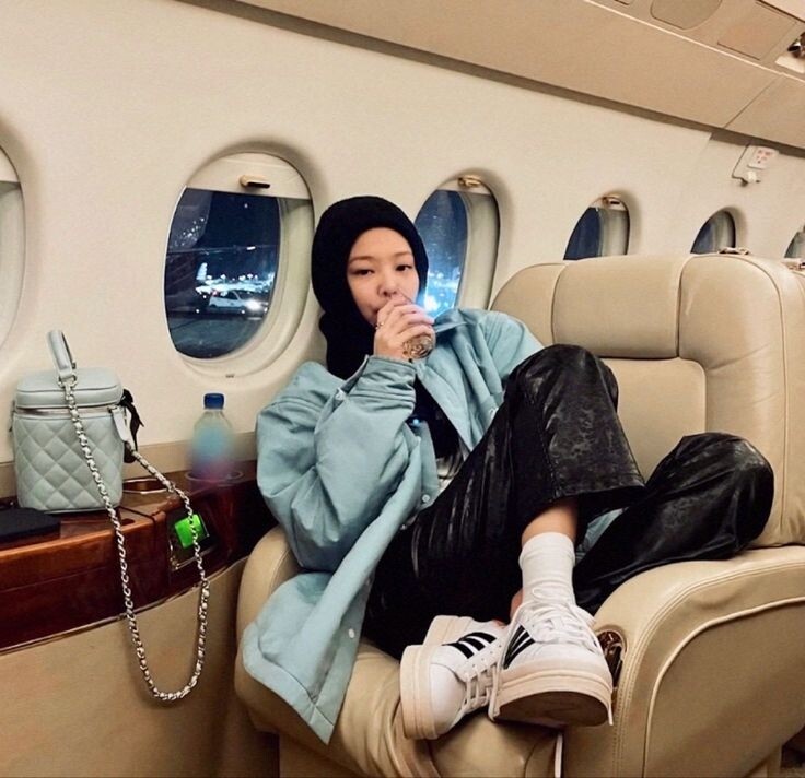 要價500萬、最高榮譽飛機餐！Blackpink私人專機內部公開