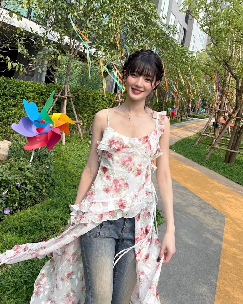 櫻花妹都在學！2025爆紅『歐若風穿搭』5大配色秘笈，小紅書網友實測超好搭
