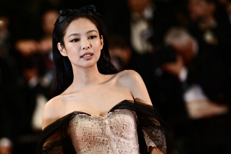 Blackpink Jennie出道作捱批!《The Idol》被評為粗俗加長版AV只因有這些性愛鏡頭! Blackpink Jennie出道作捱批!《The Idol》被評為粗俗加長版AV只因有這些性愛鏡頭!