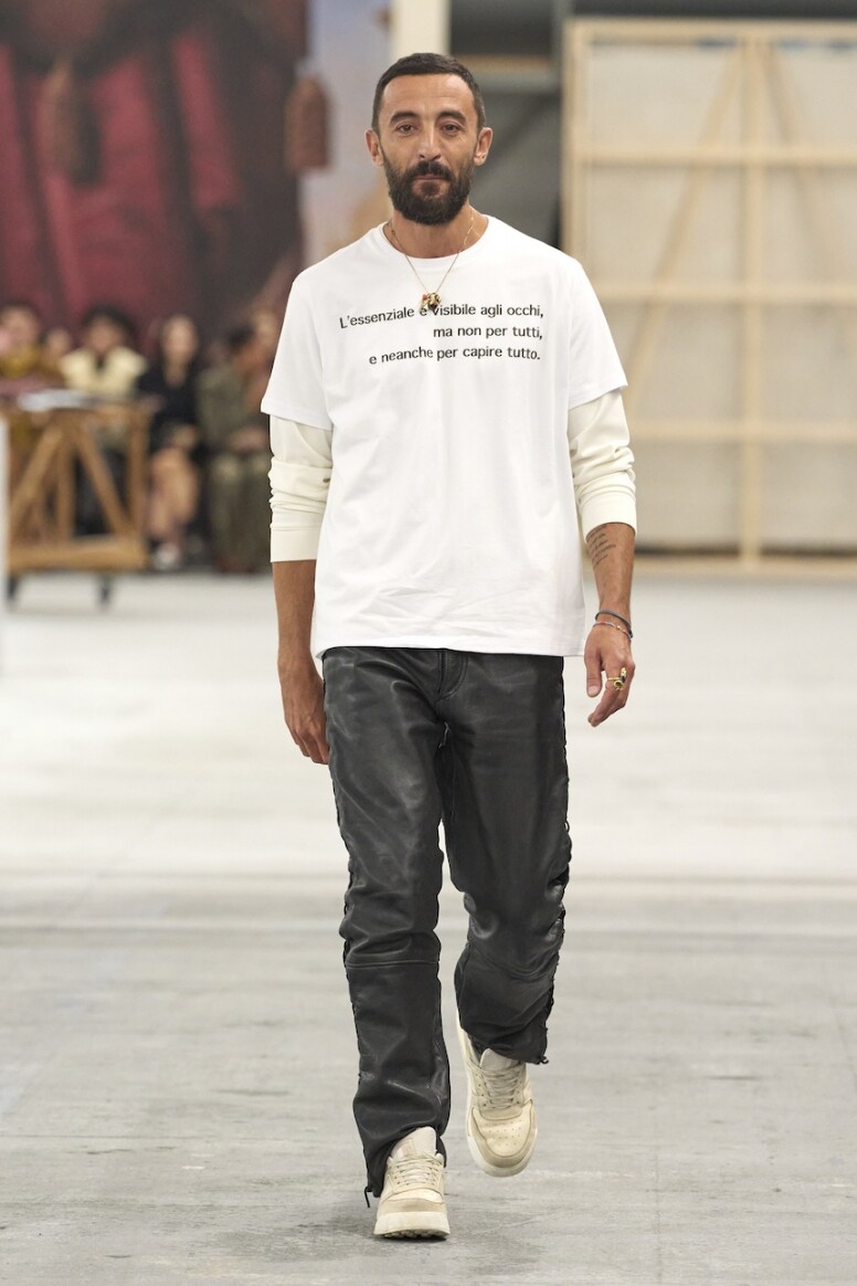 【2024春夏時裝周】Tod's創意總監Walter Chiapponi告別作! 以優雅簡約向意大利傳統工藝致敬！