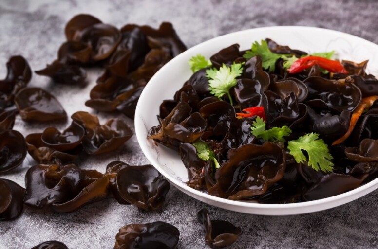 黑色食物有助減肥？黑豆、黑芝麻黑色食物好處燒脂抗氧化